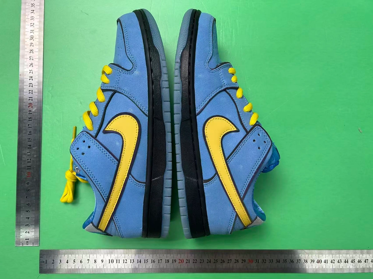 Nike Dunk Low Pro SB x The Powerpuff Girls Bubbles QC photo 2