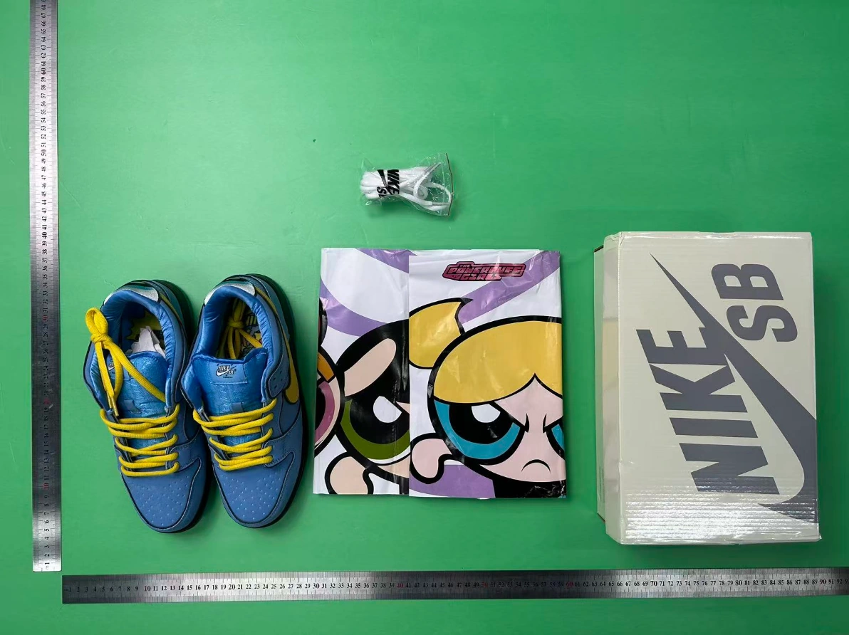Nike Dunk Low Pro SB x The Powerpuff Girls Bubbles QC photo 3